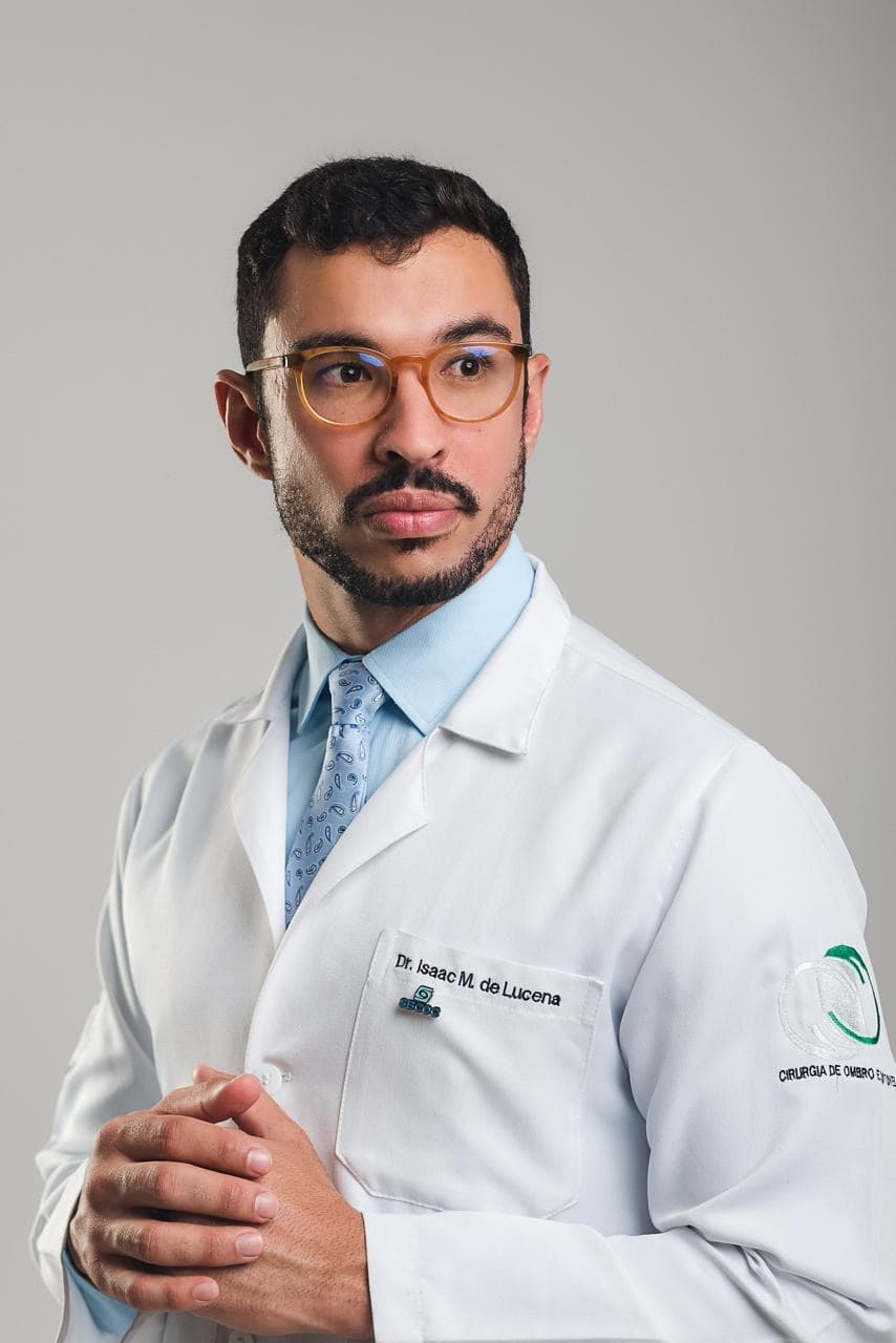 Dr. Isaac Lucena